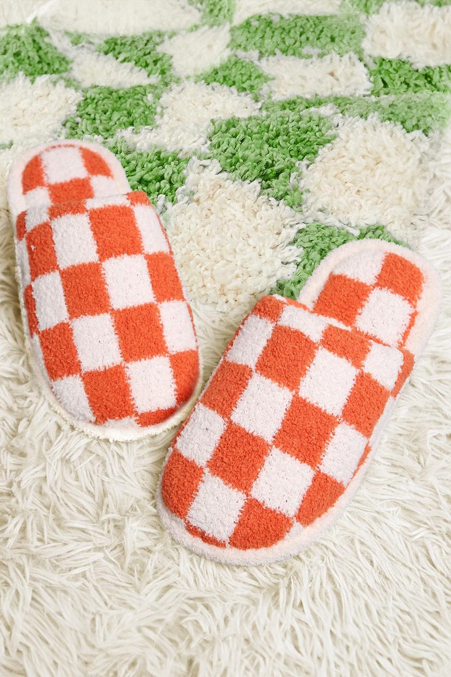 Checkered cozy slippers