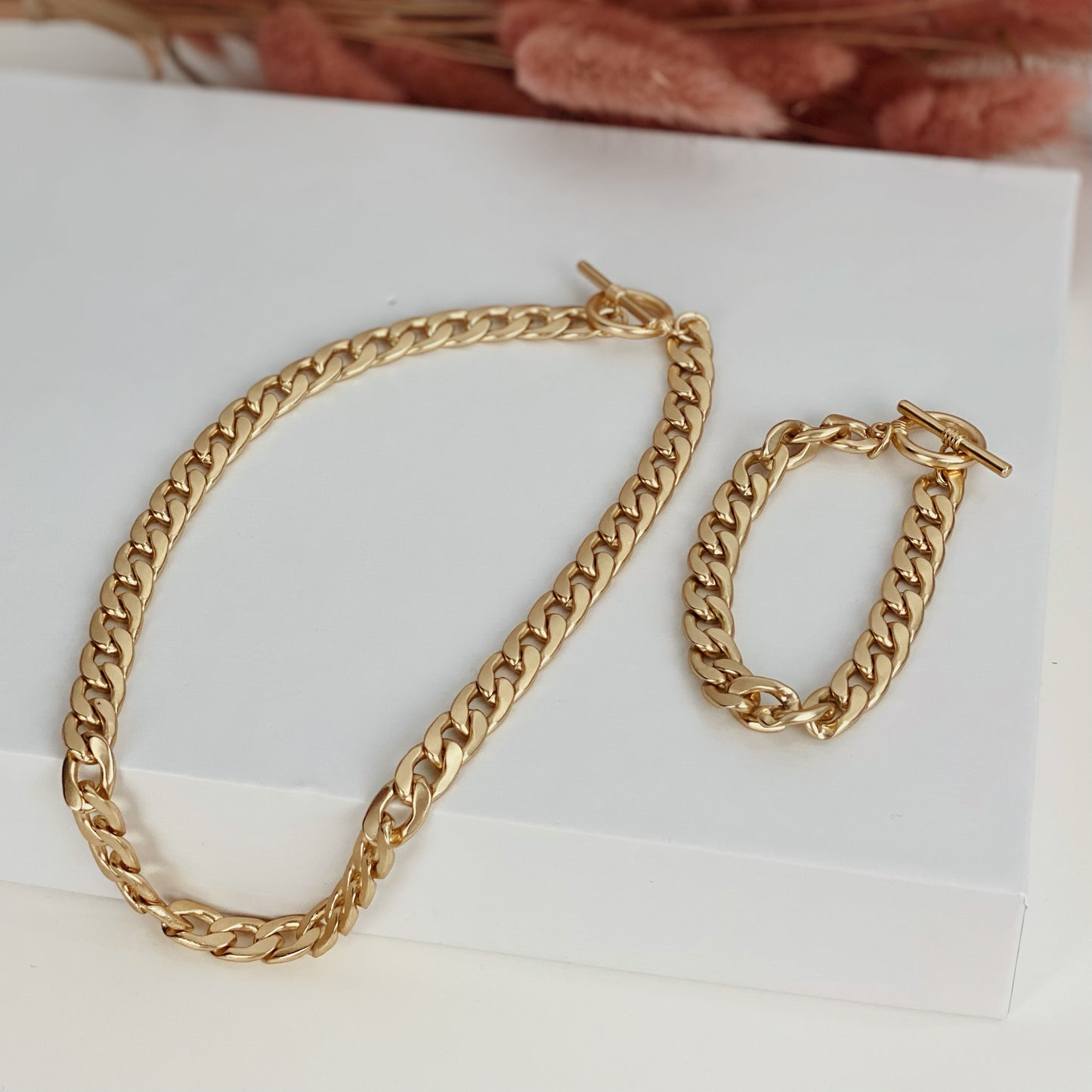 "Power" gold necklace